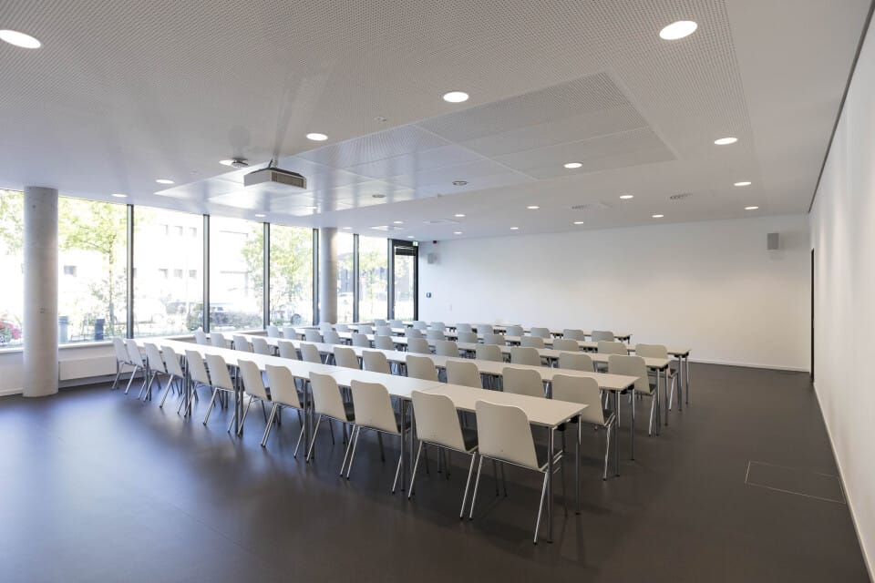Ebz - Europäisches Bildungszentrum Der Wohnungs- Und Immobilienwirtschaft www.heinze.de