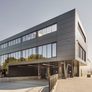 Qbiss One und Qbiss Sreen - Fassadensysteme