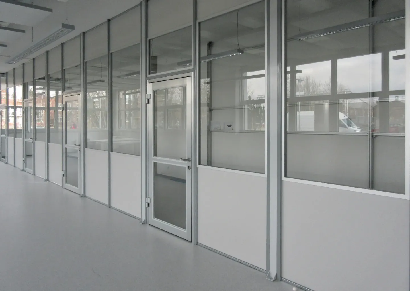 Industrie-Trennwände Industrie-Trennwände