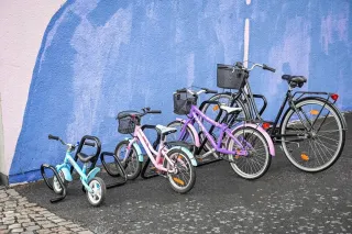 Fahrradständer und Fahrradüberdachungen Fahrradständer und Fahrradüberdachungen