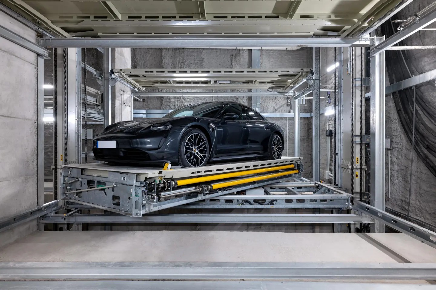 Voll- und halbautomatische Auto-Parksysteme Voll- und halbautomatische Auto-Parksysteme