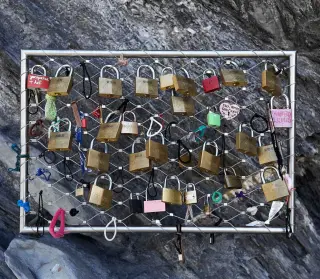 Jakob Frames - Webnet-Rahmen für Geländer, Absperrungen, Sicherungen Jakob Frames - Webnet-Rahmen für Geländer, Absperrungen, Sicherungen