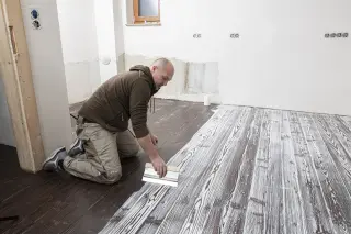 Parkett grundieren und colorieren mit individueller Holzoptik Parkett grundieren und colorieren mit individueller Holzoptik