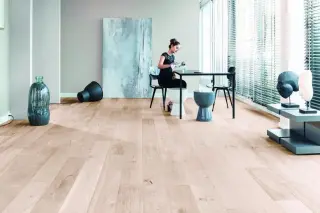 Parkett grundieren und colorieren mit individueller Holzoptik Parkett grundieren und colorieren mit individueller Holzoptik