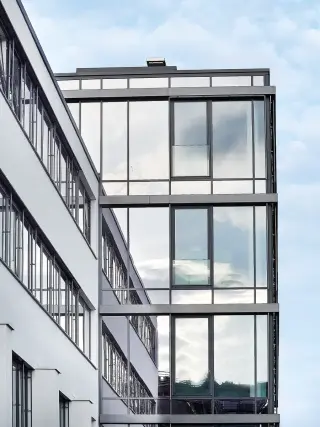 heroal Fenstersysteme aus Aluminium heroal Fenstersysteme aus Aluminium
