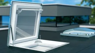 Flachdach-Fenster mit Isolierverglasung Flachdach-Fenster mit Isolierverglasung