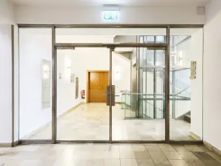 Brandschutzverglasungen für Glastüren und Glaswände Brandschutzverglasungen für Glastüren und Glaswände