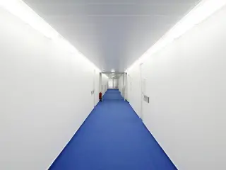 Baulicher Brandschutz mit selbständig klassifizierten Unterdecken Baulicher Brandschutz mit selbständig klassifizierten Unterdecken