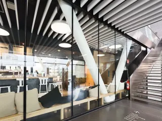 Brandschutzverglasungen für Glastüren und Glaswände Brandschutzverglasungen für Glastüren und Glaswände