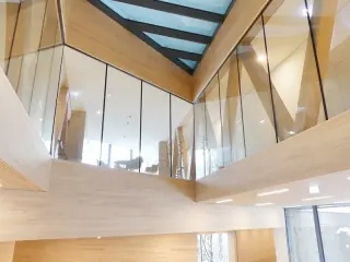 Brandschutzverglasungen für Glastüren und Glaswände Brandschutzverglasungen für Glastüren und Glaswände