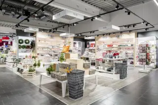 Leuchten für Anwendung im Bereich Retail Leuchten für Anwendung im Bereich Retail