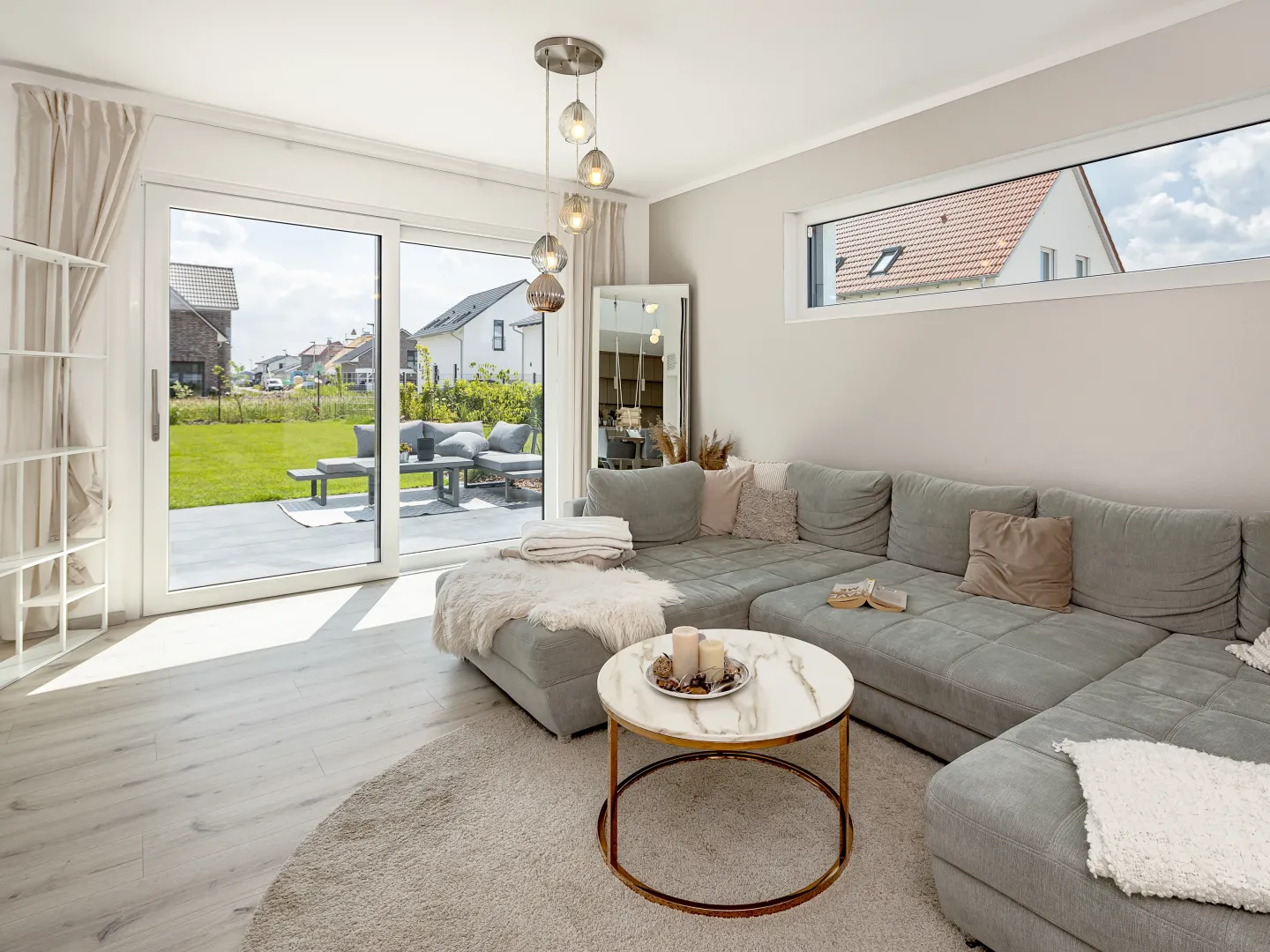 Fensterprofilsystem Elegant und Schiebesysteme Fensterprofilsystem Elegant und Schiebesysteme