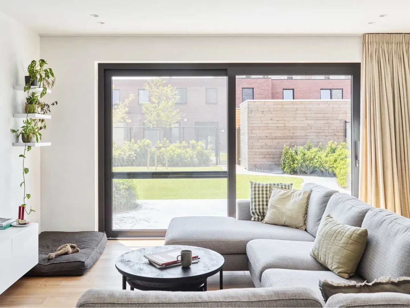 Fensterprofilsystem Elegant und Schiebesysteme Fensterprofilsystem Elegant und Schiebesysteme