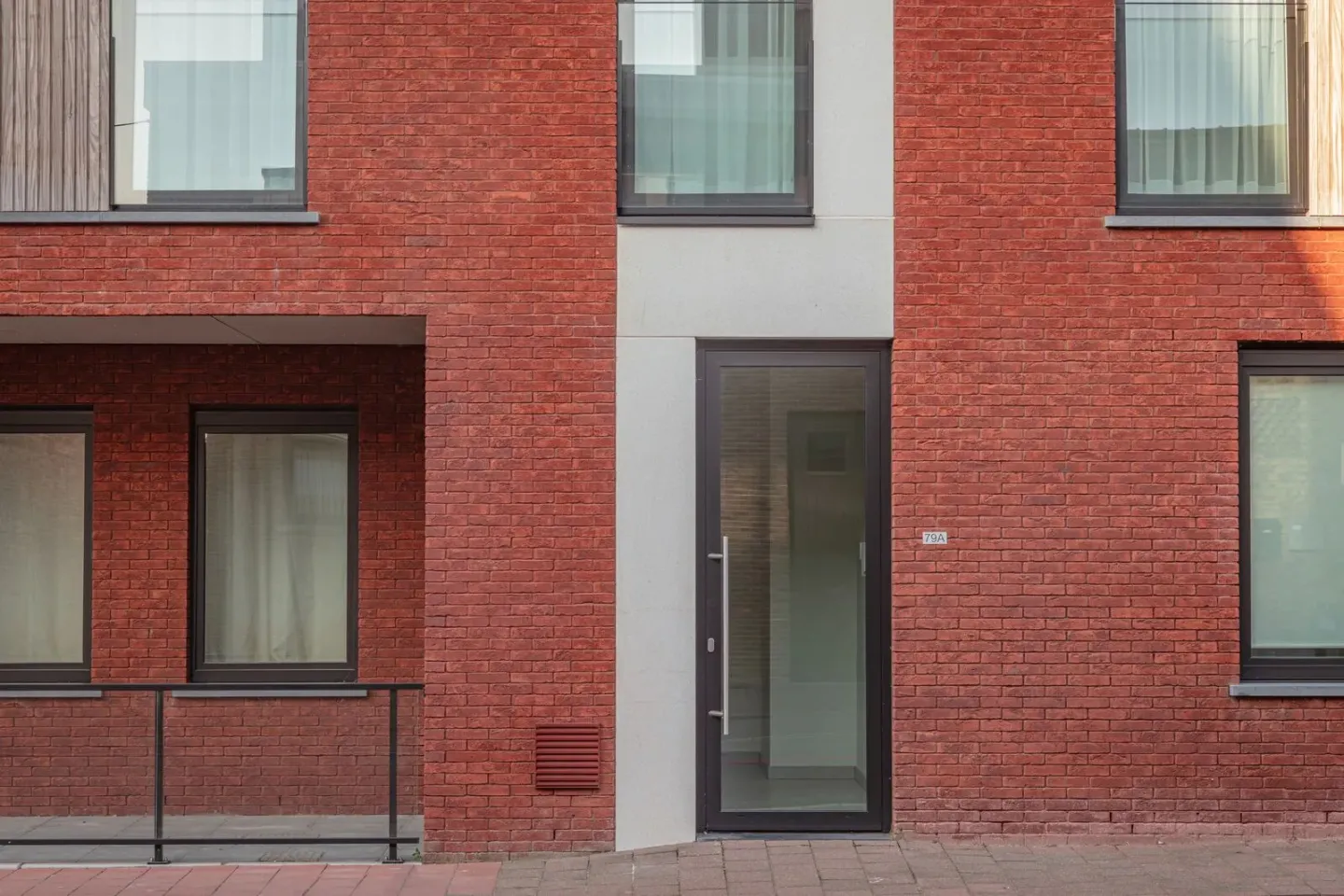 Fensterprofilsystem Elegant und Schiebesysteme Fensterprofilsystem Elegant und Schiebesysteme