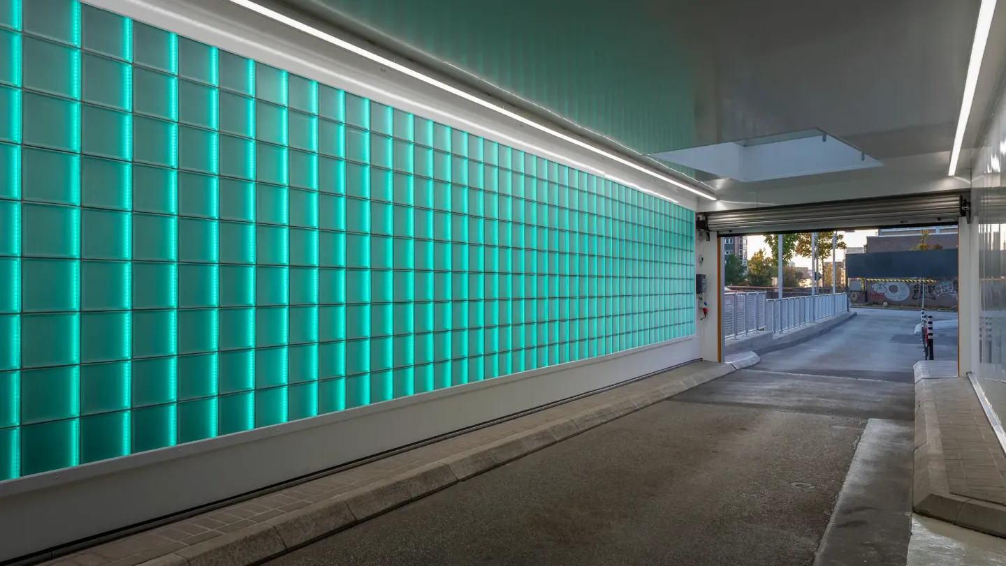 Light My Wall: Beleuchtete Glasbausteinwände Light My Wall: Beleuchtete Glasbausteinwände