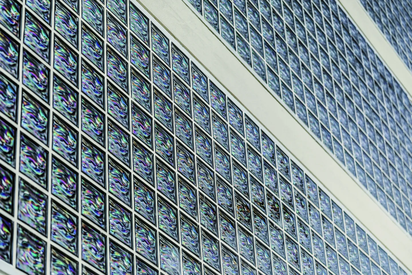 Vielfalt an Glasbausteinen und Glasziegel für Neubau und Sanierung Vielfalt an Glasbausteinen und Glasziegel für Neubau und Sanierung