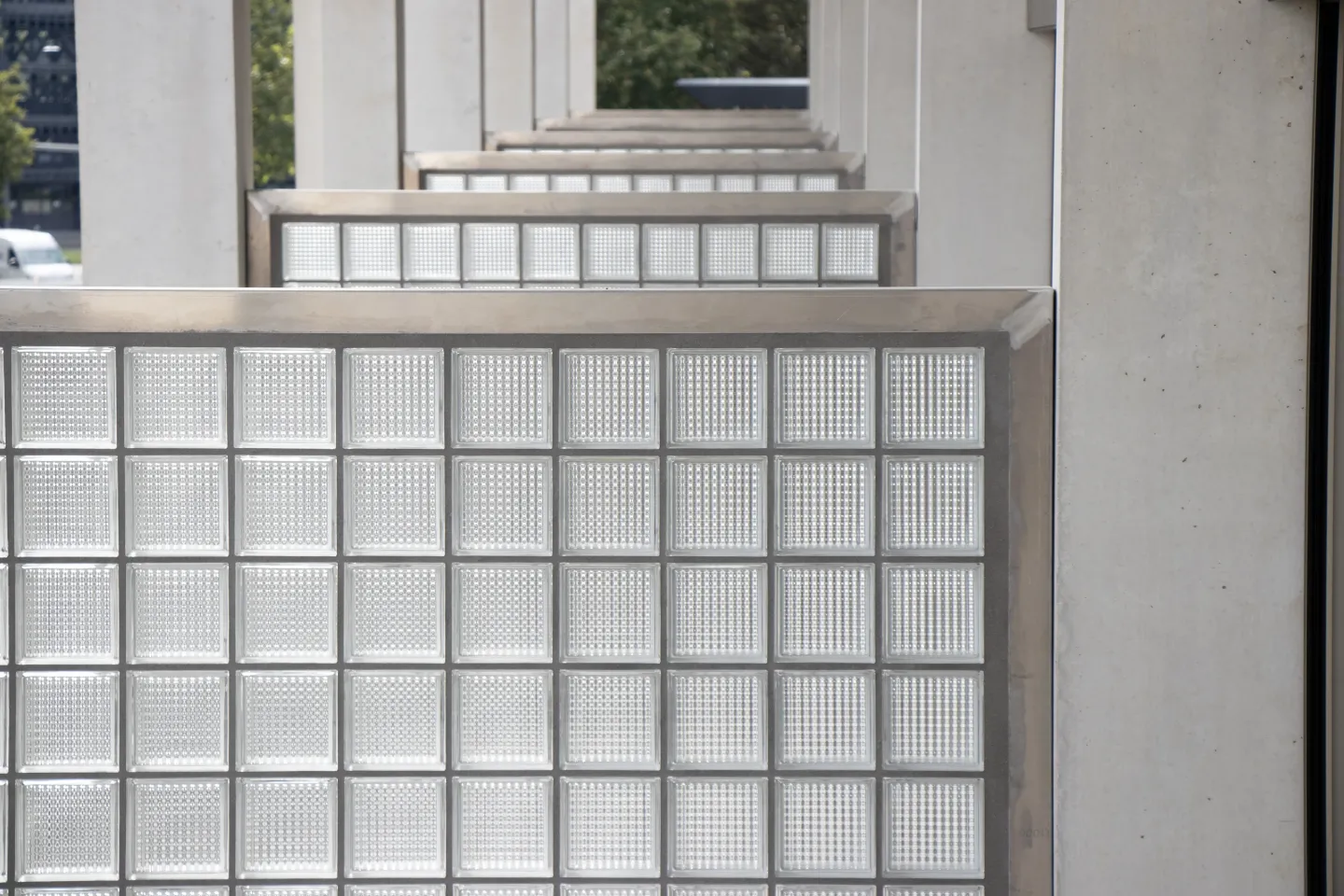 Vielfalt an Glasbausteinen und Glasziegel für Neubau und Sanierung Vielfalt an Glasbausteinen und Glasziegel für Neubau und Sanierung