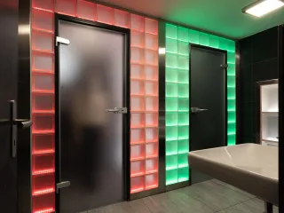 Light My Wall: Beleuchtete Glasbausteinwände Light My Wall: Beleuchtete Glasbausteinwände