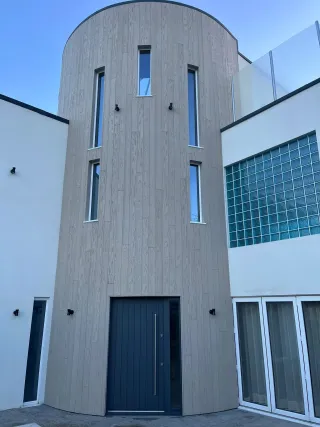 Fassadenverkleidungen aus Mineralfaser-Verbundstoff Fassadenverkleidungen aus Mineralfaser-Verbundstoff