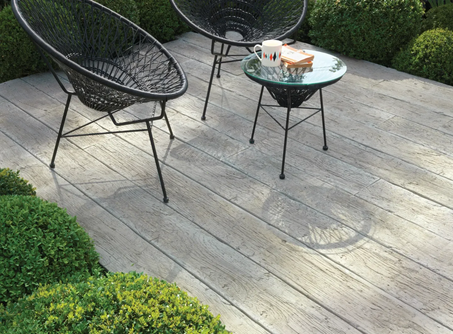Terrassendielen aus Mineralfaser-Verbundstoff Terrassendielen aus Mineralfaser-Verbundstoff