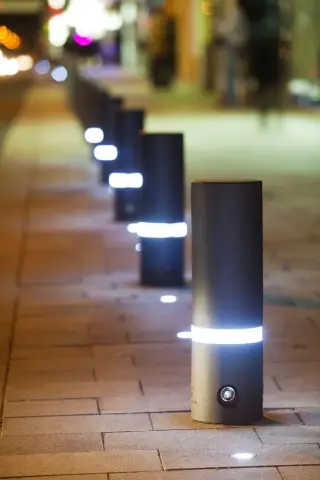 Absperrpfosten und -poller, Versorgungspoller und Leuchtpoller Absperrpfosten und -poller, Versorgungspoller und Leuchtpoller