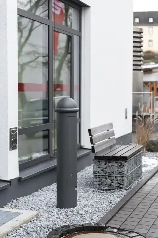Absperrpfosten und -poller, Versorgungspoller und Leuchtpoller Absperrpfosten und -poller, Versorgungspoller und Leuchtpoller