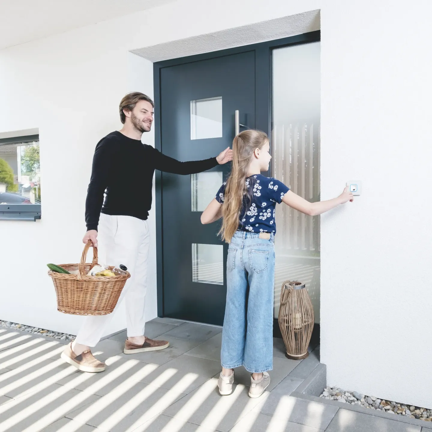 ekey xLine für Unter- und Aufputzmontage sowie ekey sLine für Sprechanlagen ekey xLine für Unter- und Aufputzmontage sowie ekey sLine für Sprechanlagen