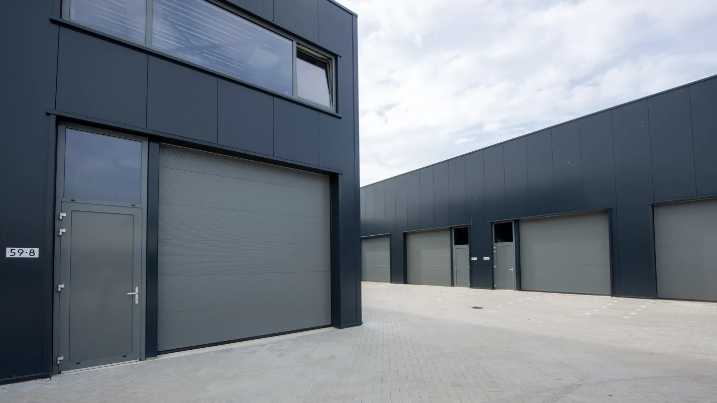 Alpha Deuren Sektionaltore ISO40 | ISO60 | ISO 80 Alpha Deuren Sektionaltore ISO40 | ISO60 | ISO 80