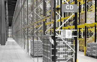 Lagertrennwände. Sicherheit im Lager. Lagertrennwände. Sicherheit im Lager.