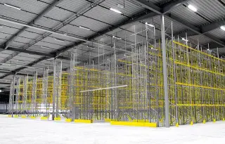 Lagertrennwände. Sicherheit im Lager. Lagertrennwände. Sicherheit im Lager.