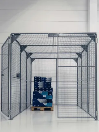 Lagertrennwände. Sicherheit im Lager. Lagertrennwände. Sicherheit im Lager.