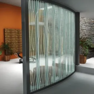 Pilkington Profilit™-Profilbauglas T-Color Design und T-Color Design Dekor Pilkington Profilit™-Profilbauglas T-Color Design und T-Color Design Dekor