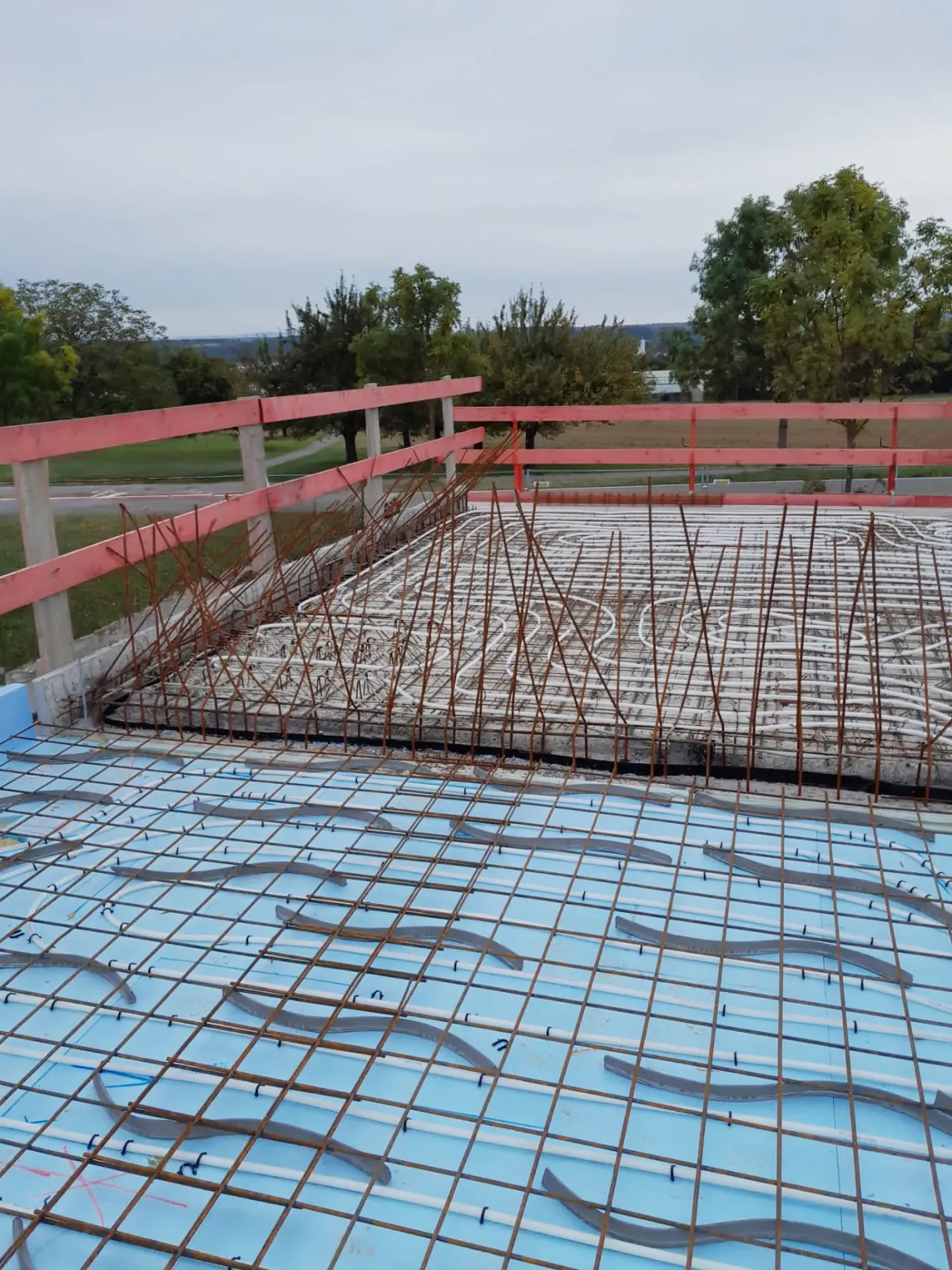 Bodenplatten mit Betonkernaktivierung Bodenplatten mit Betonkernaktivierung
