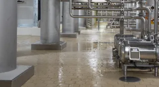 Industriefliesen aus Feinsteinzeug für verschiedene Anwendungsbereiche Industriefliesen aus Feinsteinzeug für verschiedene Anwendungsbereiche