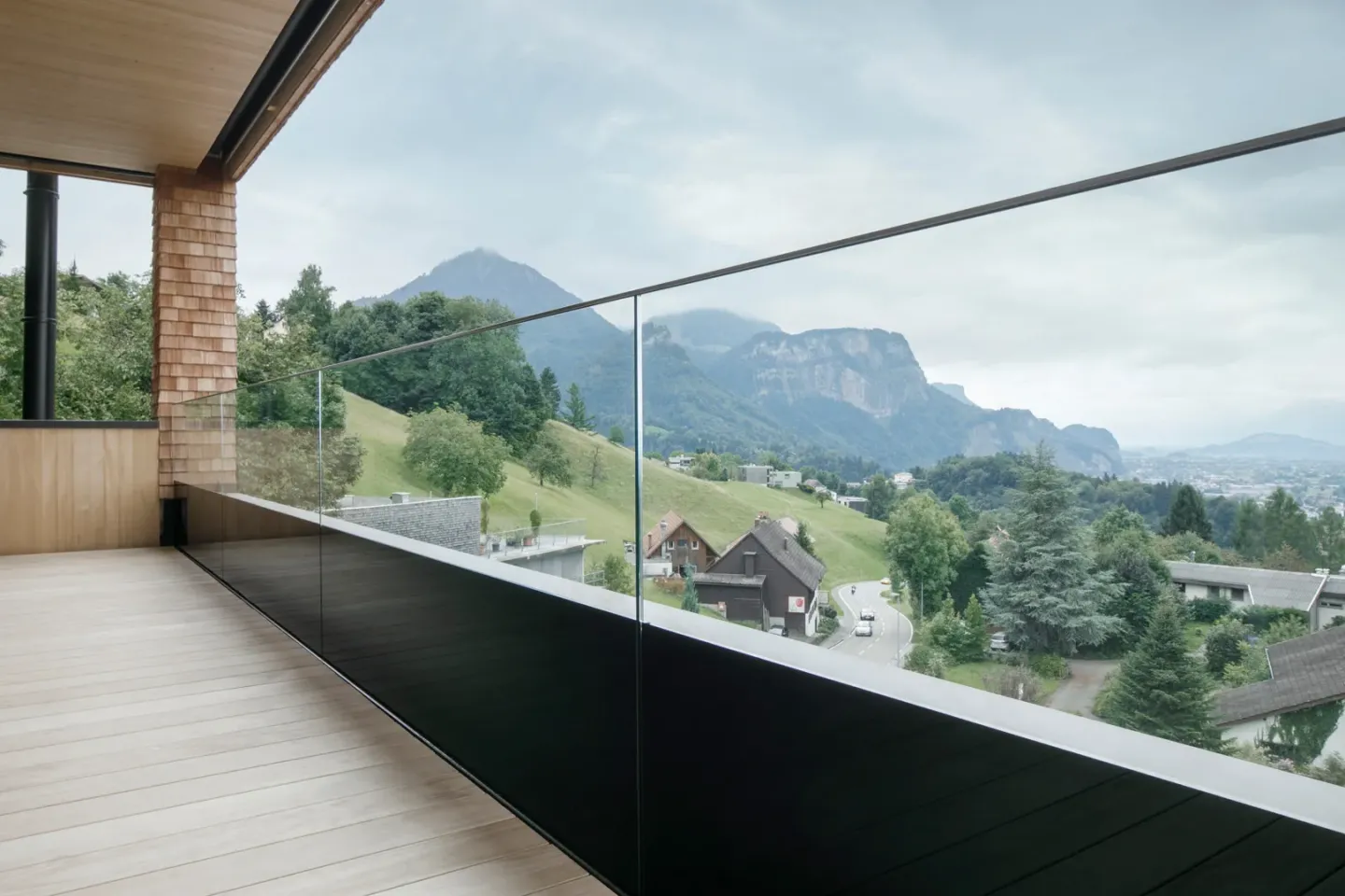 Glasgeländer GM RAILING® und GM WINDOORAIL Glasgeländer GM RAILING® und GM WINDOORAIL