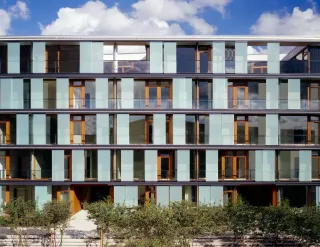 GM Schiebesysteme: Glas-Türen für Balkon, Terrasse und Loggia GM Schiebesysteme: Glas-Türen für Balkon, Terrasse und Loggia