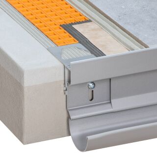 Balkon- und Terrassenkonstruktionen mit Randprofilen