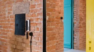 Aufputz-Schaltersysteme aus Duroplast und Bakelit® Aufputz-Schaltersysteme aus Duroplast und Bakelit®