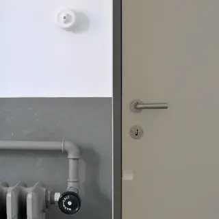 Aufputz-Schaltersysteme aus Duroplast und Bakelit® Aufputz-Schaltersysteme aus Duroplast und Bakelit®