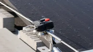 PV-Systeme mit integrierter Absturzsicherung PV-Systeme mit integrierter Absturzsicherung