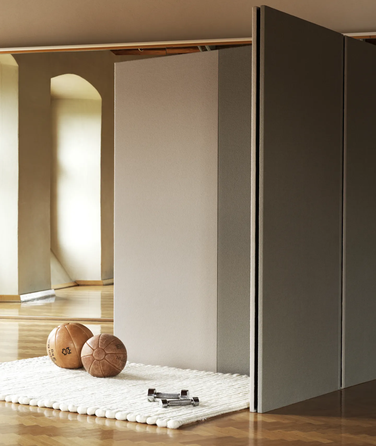 Individuelle Design-Schallabsorber zur Verbesserung der Raumakustik Individuelle Design-Schallabsorber zur Verbesserung der Raumakustik