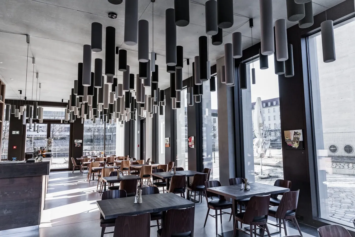 Individuelle Design-Schallabsorber zur Verbesserung der Raumakustik Individuelle Design-Schallabsorber zur Verbesserung der Raumakustik