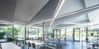 Individuelle Design-Schallabsorber zur Verbesserung der Raumakustik Individuelle Design-Schallabsorber zur Verbesserung der Raumakustik