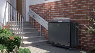 Rollstuhl-Plattformlift für Innen und Außen Rollstuhl-Plattformlift für Innen und Außen