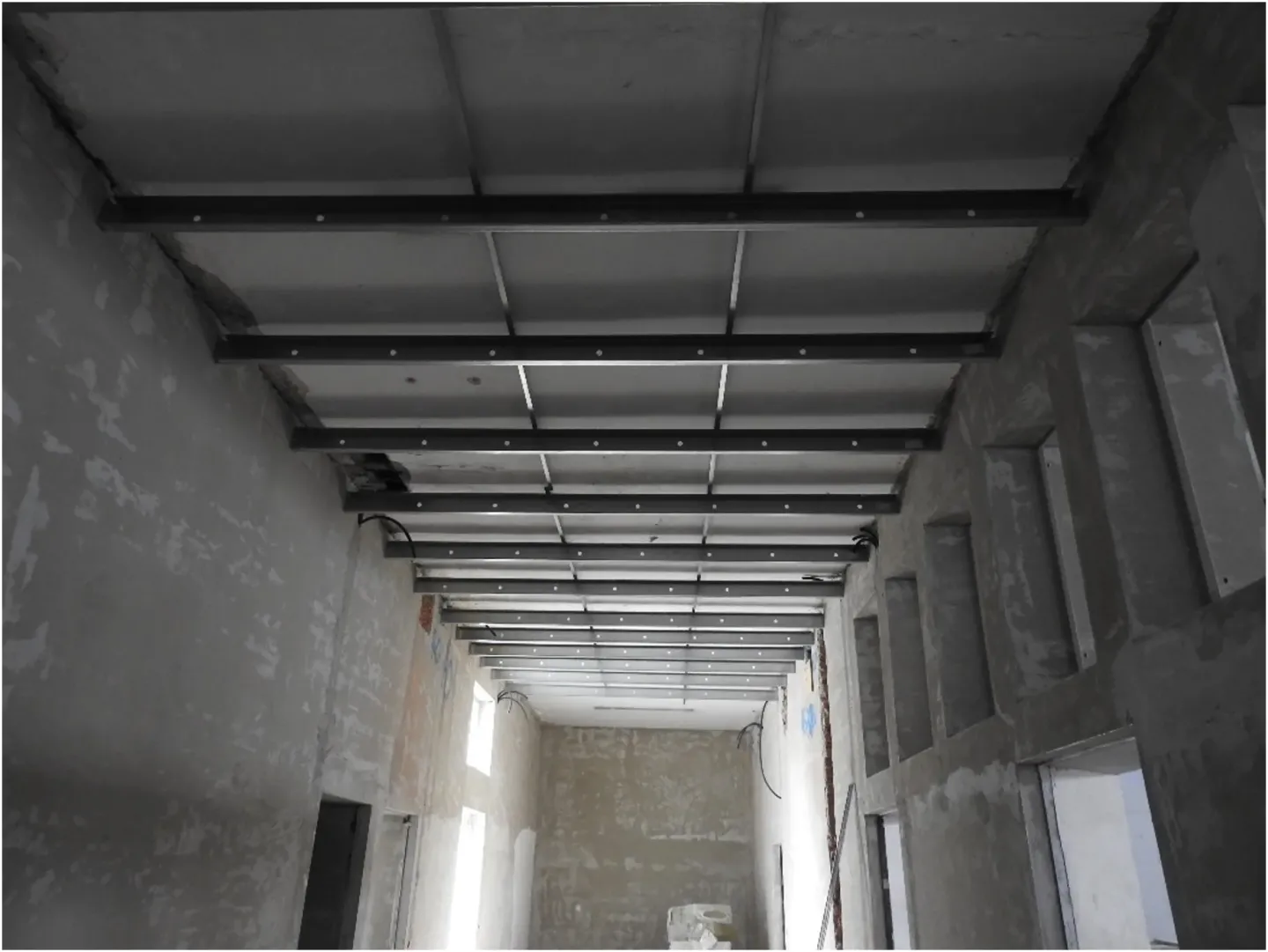 Edificio Stahlleichtbau / Weitspannträger-Systeme Edificio Stahlleichtbau / Weitspannträger-Systeme