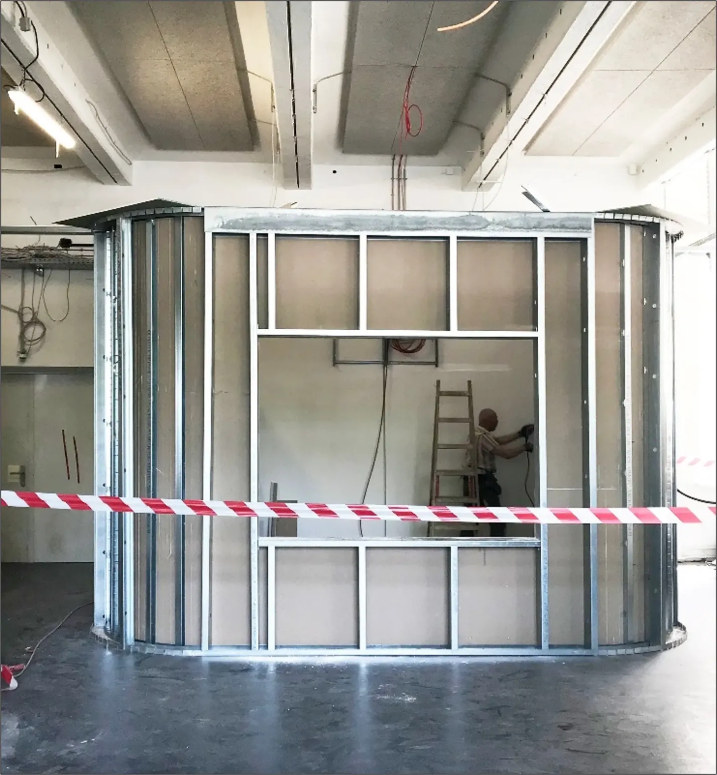 Edificio Stahlleichtbau für Raumstrukturen Edificio Stahlleichtbau für Raumstrukturen