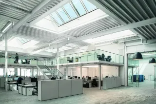 VELUX Modular Skylights für gewerbliche und öffentliche Gebäude VELUX Modular Skylights für gewerbliche und öffentliche Gebäude