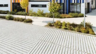 Klimaresiliente Flächenbefestigung in Städten und Kommunen Klimaresiliente Flächenbefestigung in Städten und Kommunen