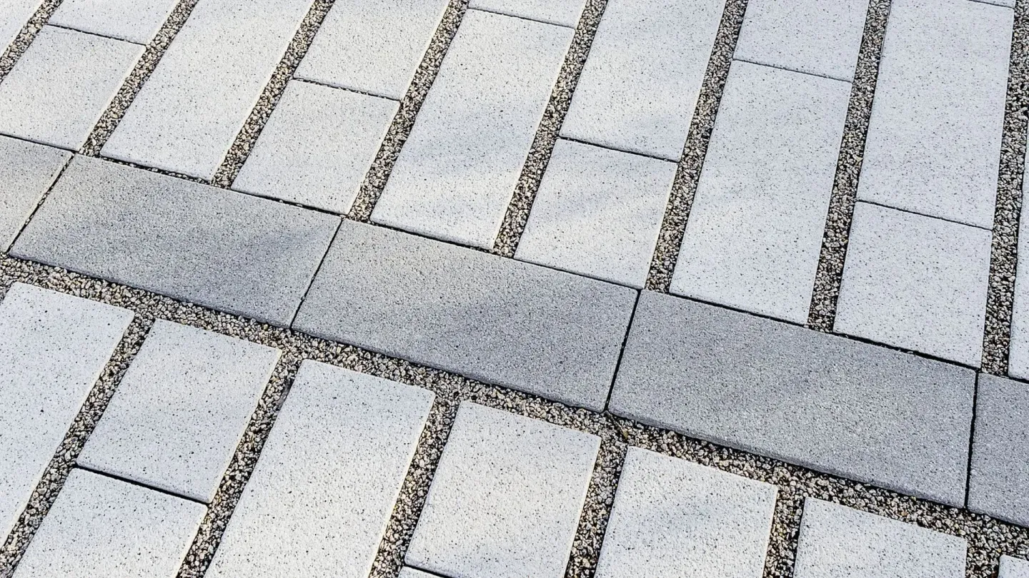 Klimaresiliente Flächenbefestigung in Städten und Kommunen Klimaresiliente Flächenbefestigung in Städten und Kommunen