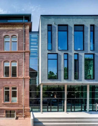 Lamellenfenster mit Isolier- und Einfachverglasung, NRWG zertifiziert Lamellenfenster mit Isolier- und Einfachverglasung, NRWG zertifiziert